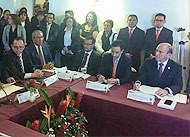 Combatir toda discriminación y violencia contra migrantes, reto en derechos humanos