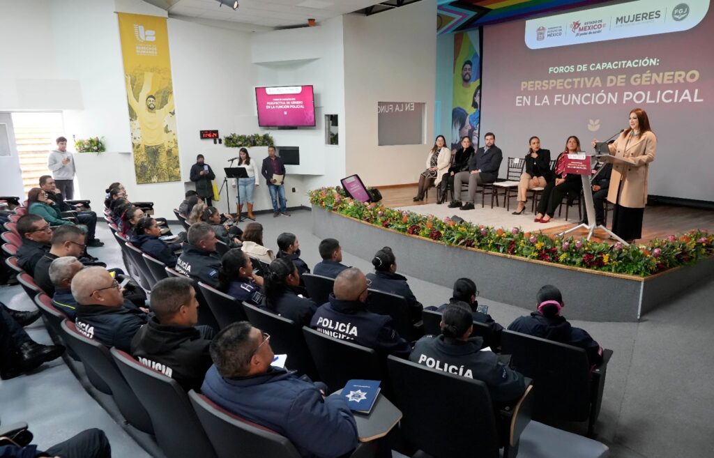 Vista general del auditorio de la CODHEM durante el foro, con más de 600 policías y personal de células de búsqueda reunidos para recibir formación especializada con perspectiva de género.