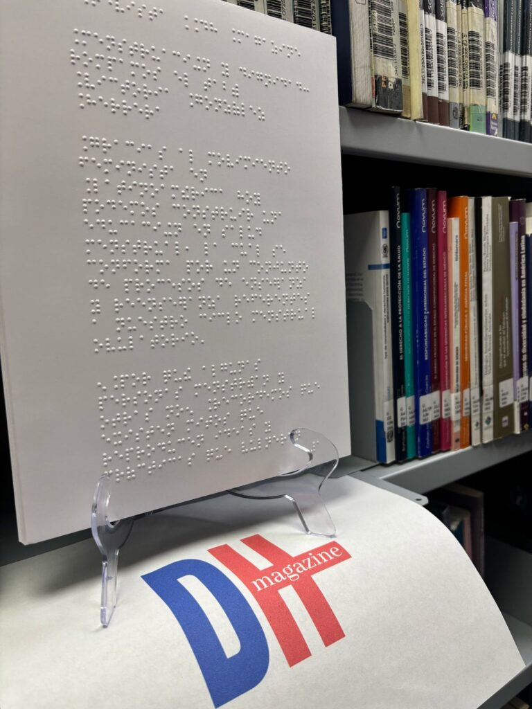 Portada de la revista DH Magazine con artículos impresos en sistema Braille, como parte de las acciones de inclusión de la CODHEM para personas con discapacidad visual.